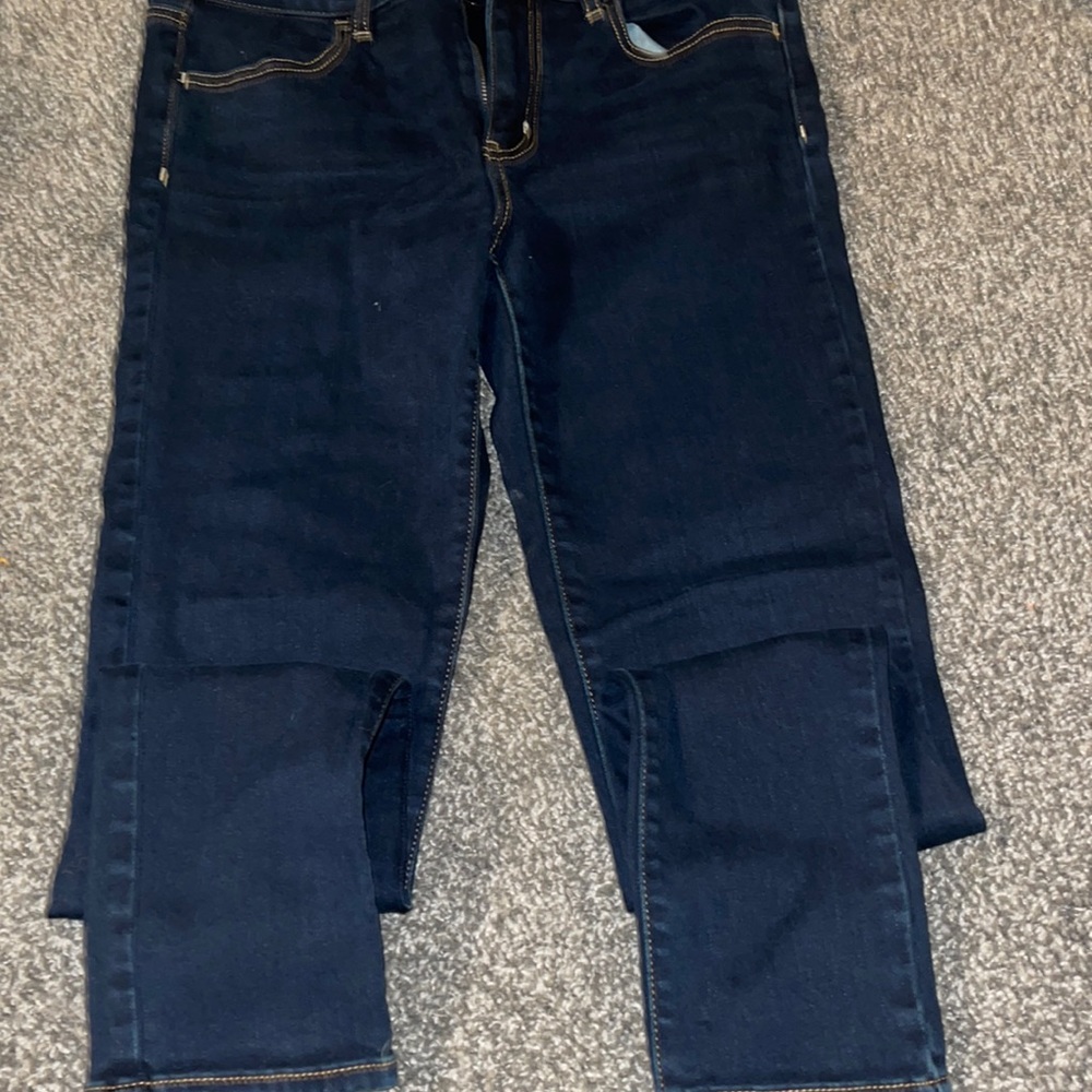 American eagle super stretch jeggings. Dark wash size 10.